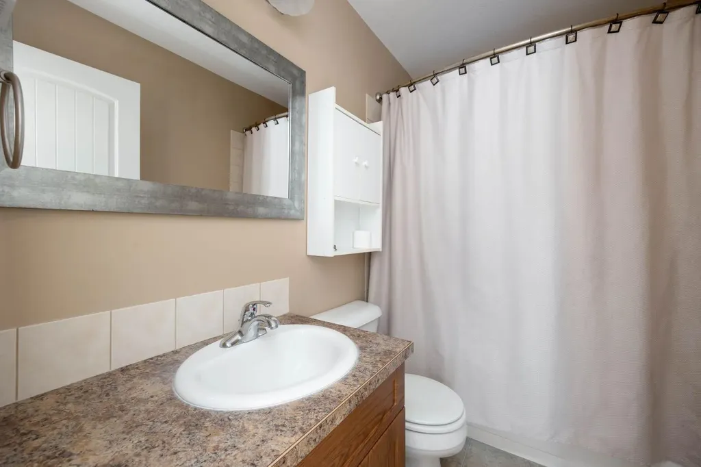 209 Ash Way Fort Mcmurray AB T9K 0E9