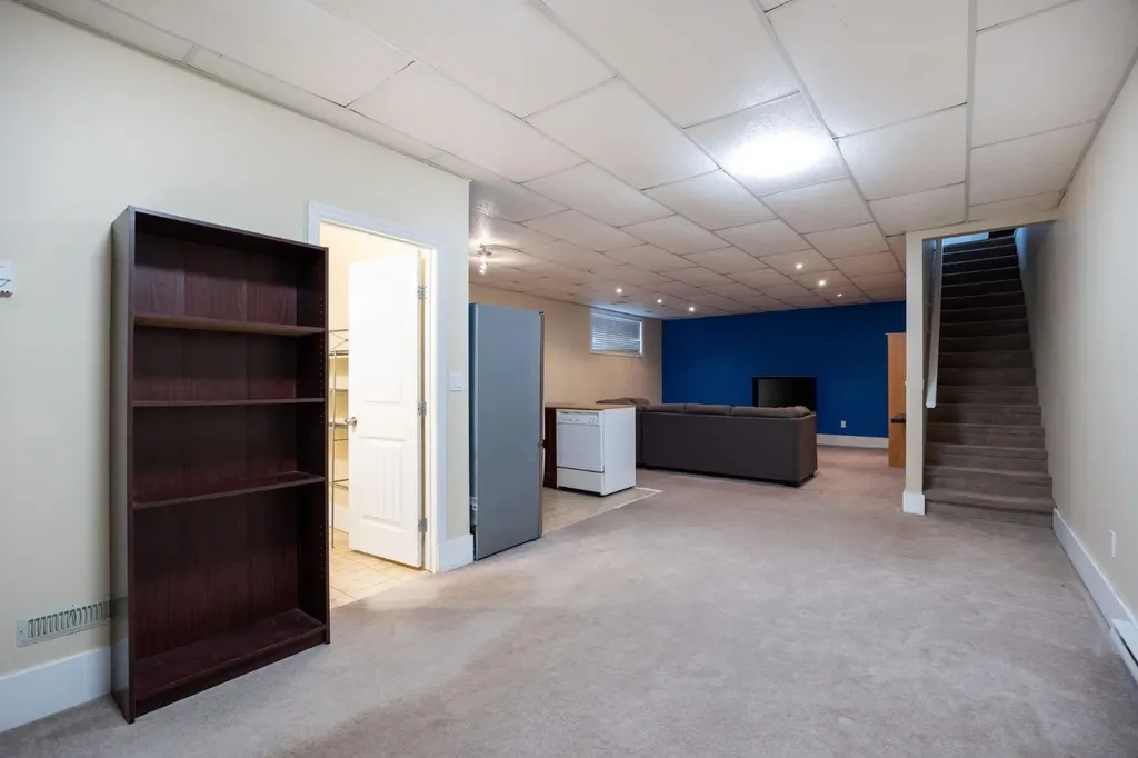 209 Ash Way Fort Mcmurray AB T9K 0E9