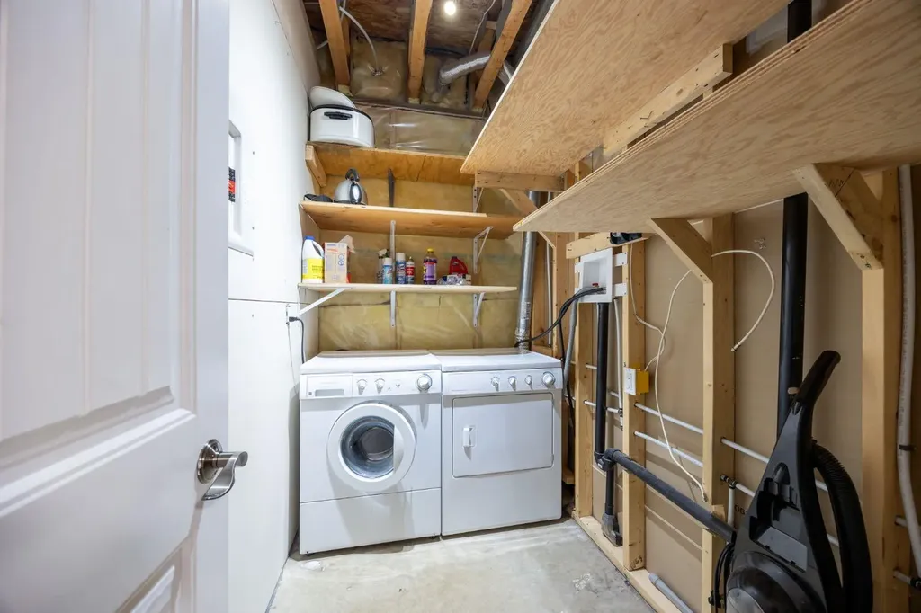 209 Ash Way Fort Mcmurray AB T9K 0E9