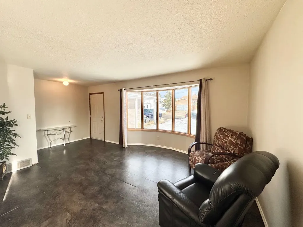 21 Tressa Street Swan Hills AB T0G2C0