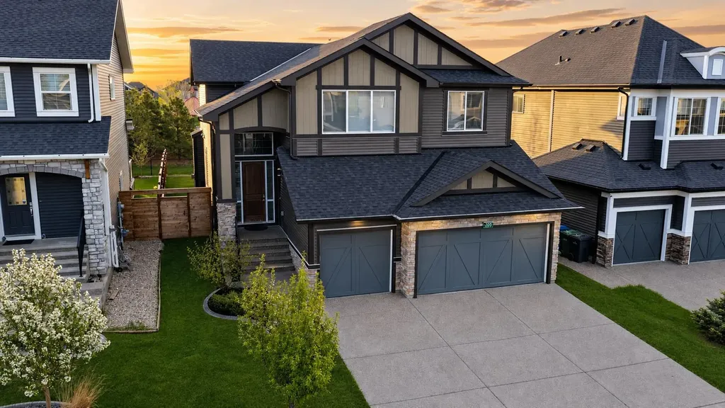 205 Aspenmere Way Chestermere AB T1X 0Y2