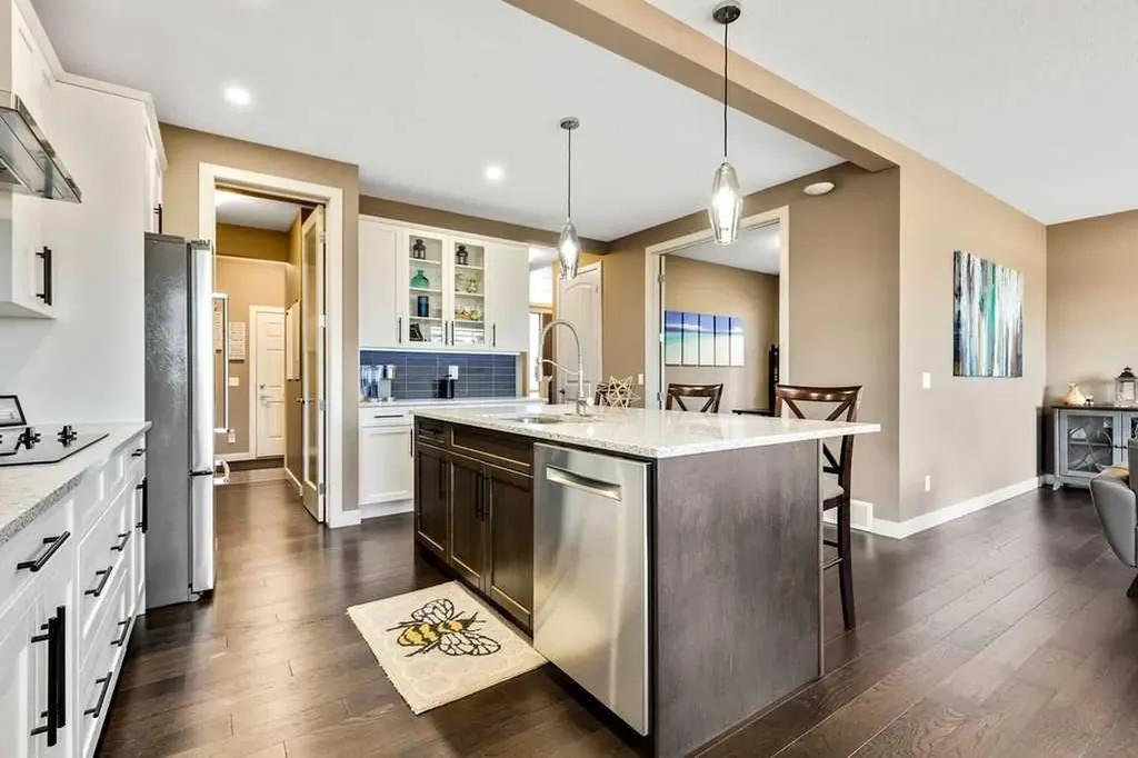 205 Aspenmere Way Chestermere AB T1X 0Y2