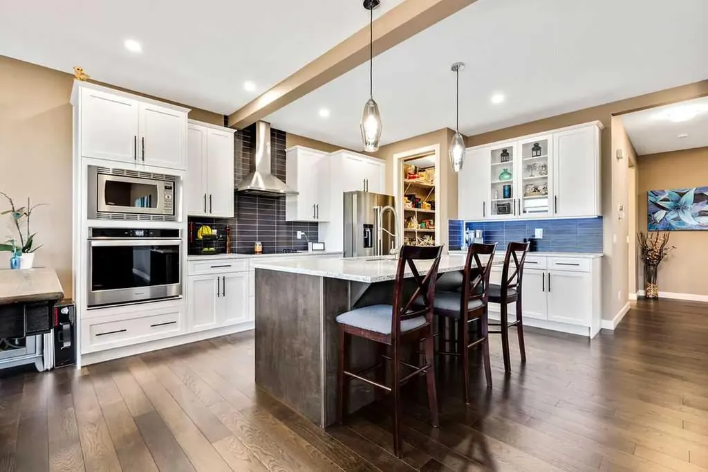 205 Aspenmere Way Chestermere AB T1X 0Y2