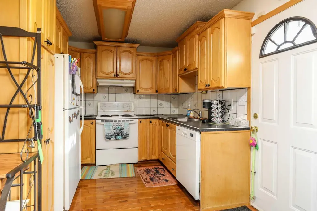 210 Macewan Street Granum AB T0L1A0