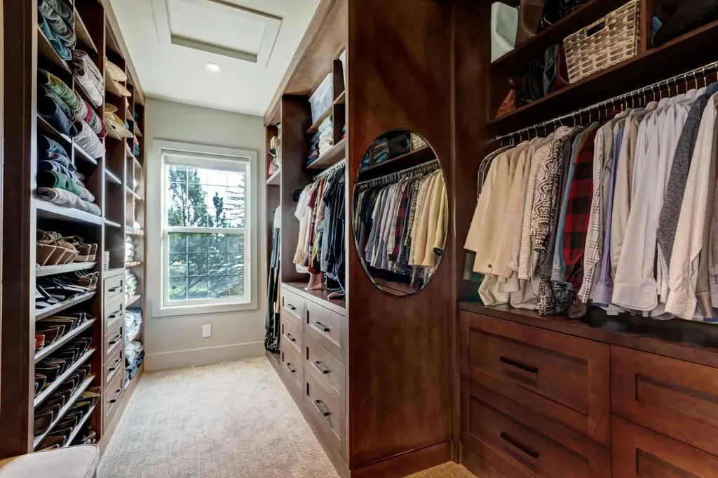 566 Pine Creek Ridge Heritage Pointe AB T1S 3V9
