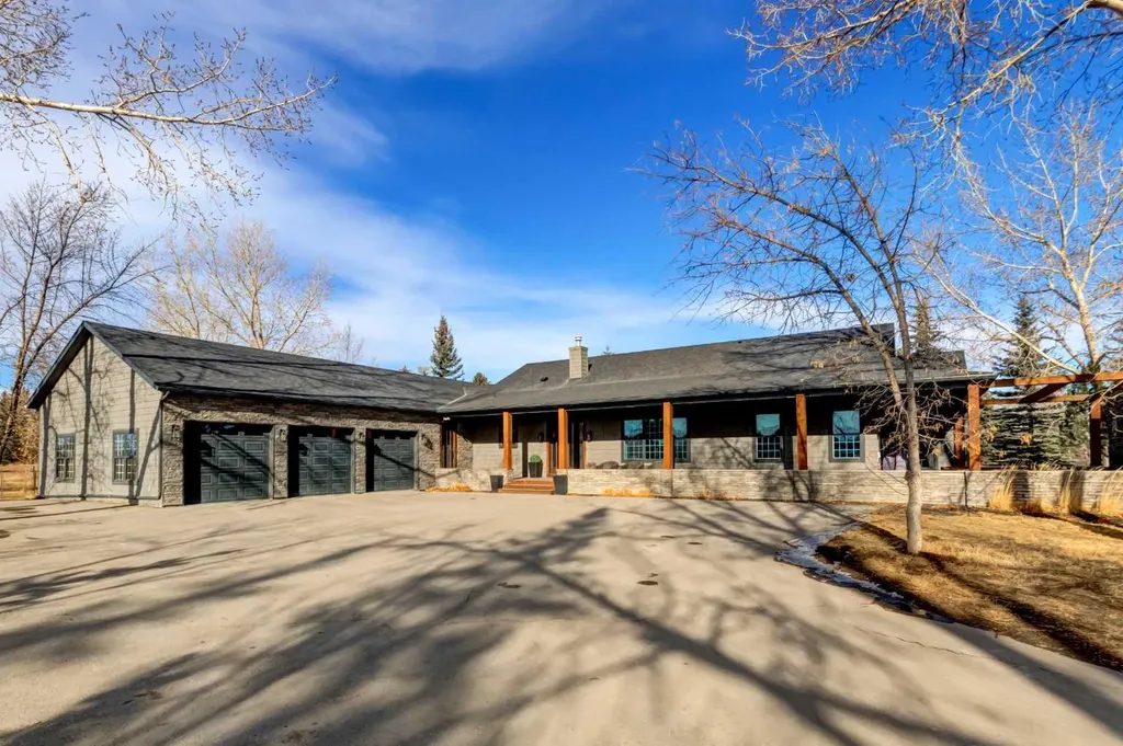 566 Pine Creek Ridge Heritage Pointe AB T1S 3V9