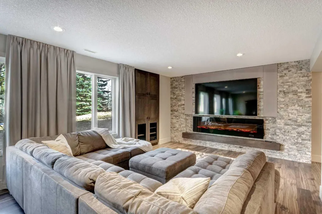 566 Pine Creek Ridge Heritage Pointe AB T1S 3V9