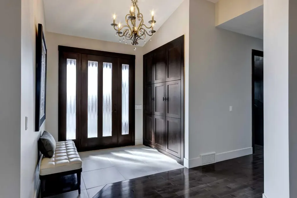 566 Pine Creek Ridge Heritage Pointe AB T1S 3V9