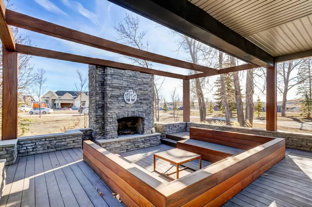 566 Pine Creek Ridge Heritage Pointe AB T1S 3V9