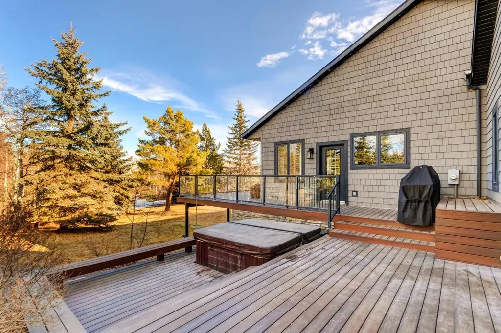 566 Pine Creek Ridge Heritage Pointe AB T1S 3V9