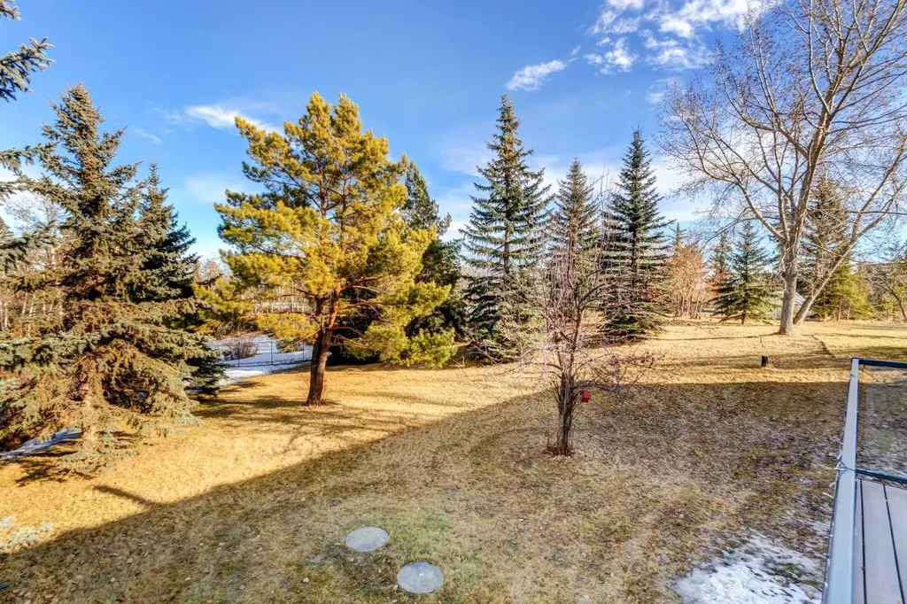 566 Pine Creek Ridge Heritage Pointe AB T1S 3V9