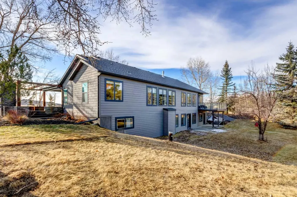 566 Pine Creek Ridge Heritage Pointe AB T1S 3V9