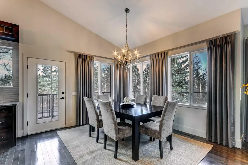 566 Pine Creek Ridge Heritage Pointe AB T1S 3V9
