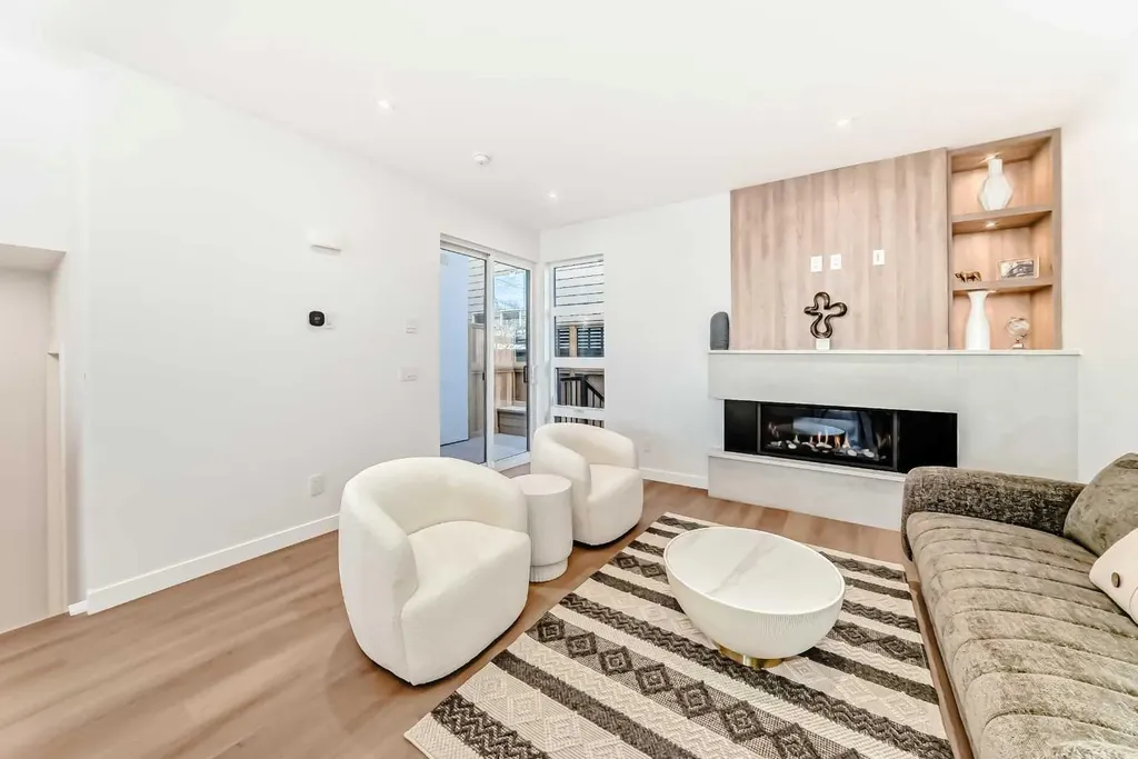 1607 37 Avenue SW Calgary AB T2T2h2