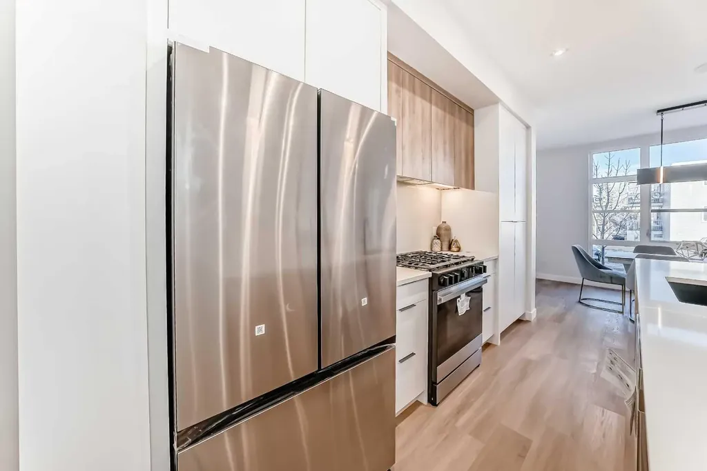 1607 37 Avenue SW Calgary AB T2T2h2