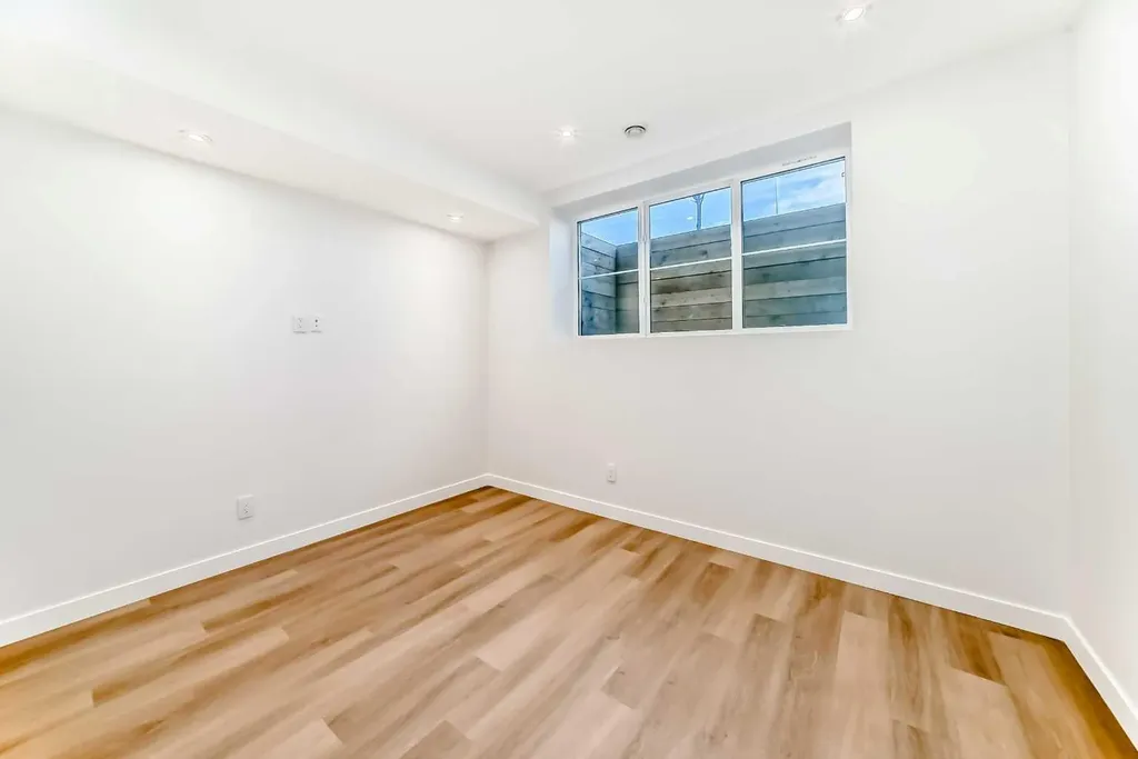 1607 37 Avenue SW Calgary AB T2T2h2