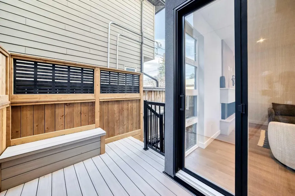 1607 37 Avenue SW Calgary AB T2T2h2