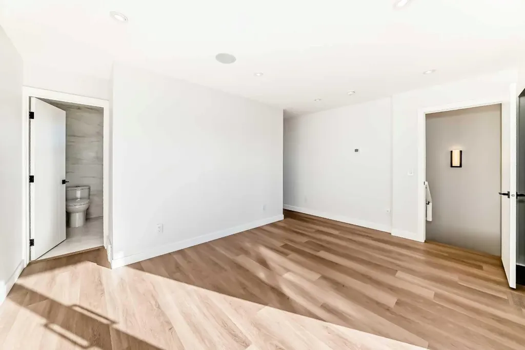 1607 37 Avenue SW Calgary AB T2T2h2