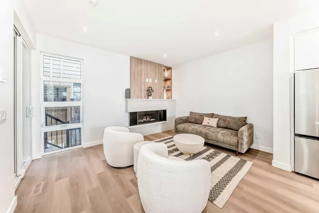 1607 37 Avenue SW Calgary AB T2T2h2