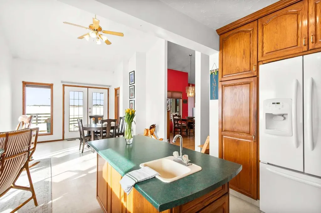 31144 Range Road 20 Rural Mountain View County AB T0M 0W0