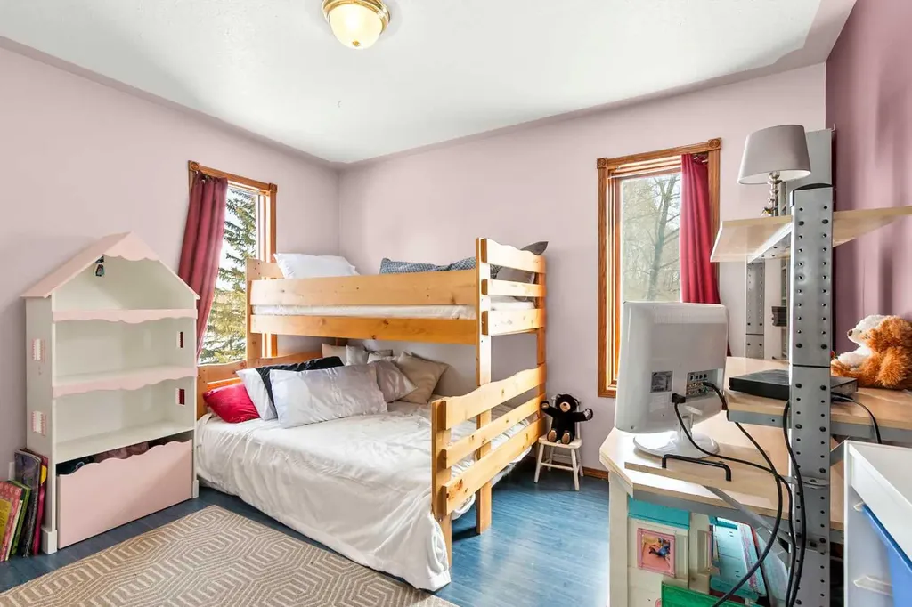 31144 Range Road 20 Rural Mountain View County AB T0M 0W0