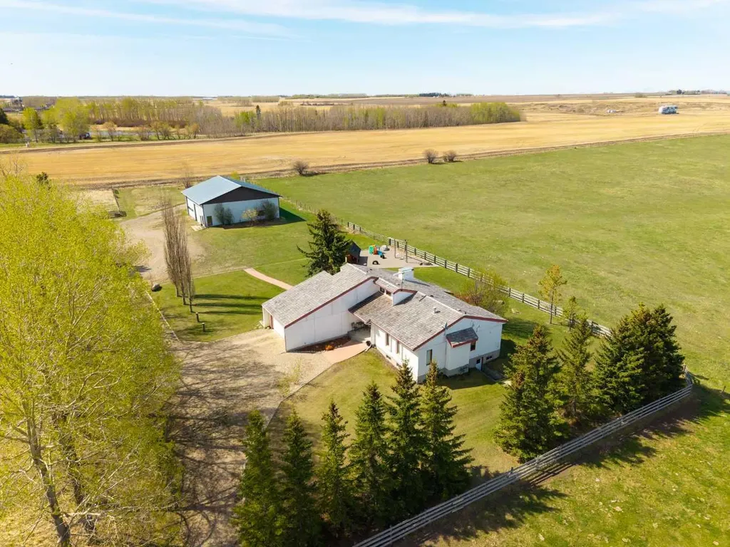 31144 Range Road 20 Rural Mountain View County AB T0M 0W0
