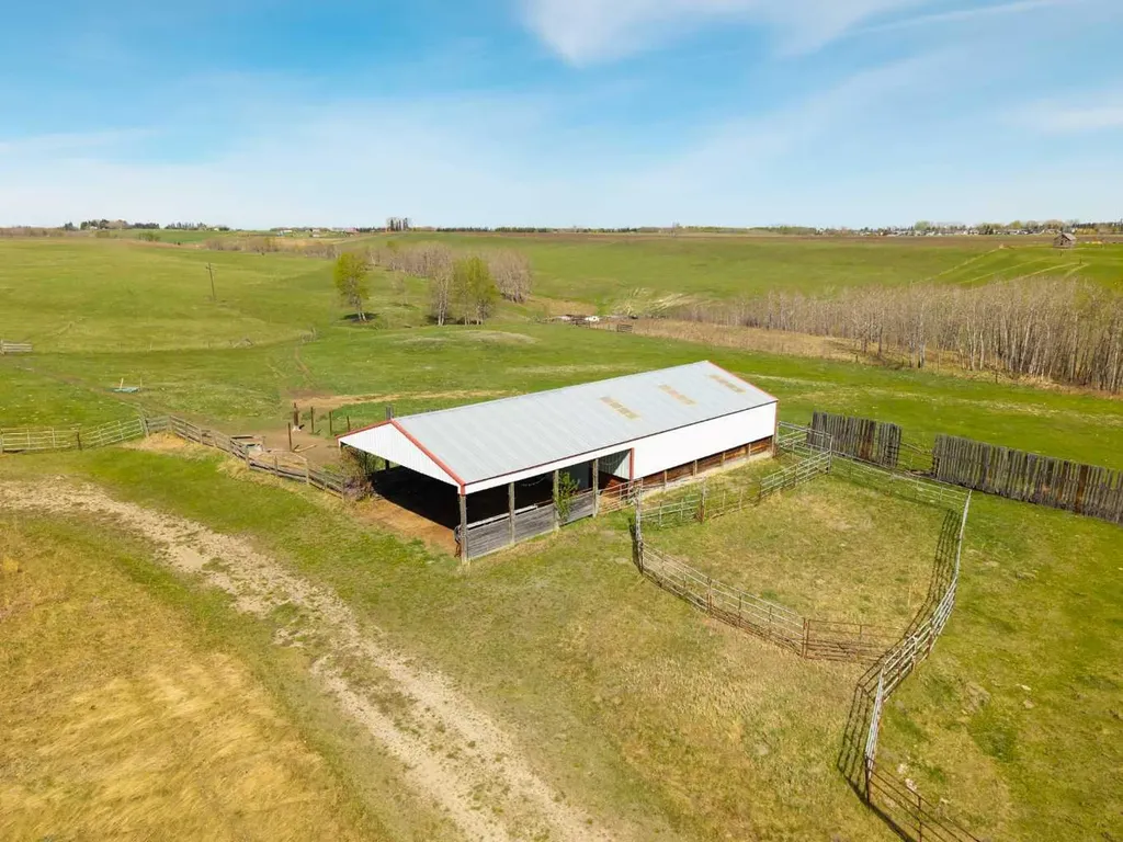 31144 Range Road 20 Rural Mountain View County AB T0M 0W0