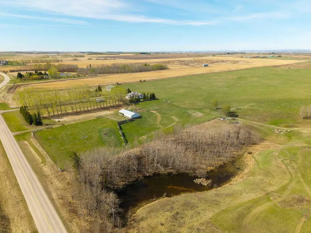 31144 Range Road 20 Rural Mountain View County AB T0M 0W0