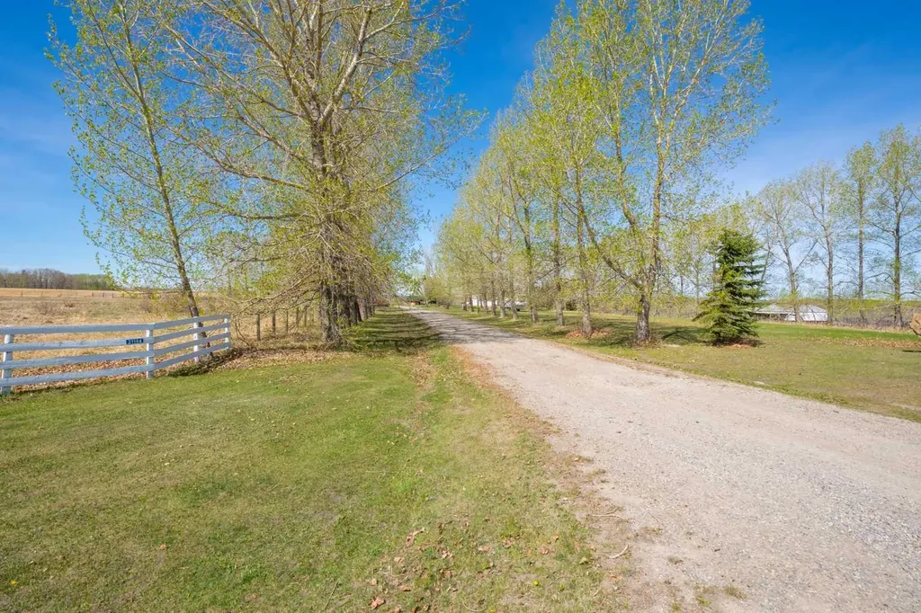 31144 Range Road 20 Rural Mountain View County AB T0M 0W0