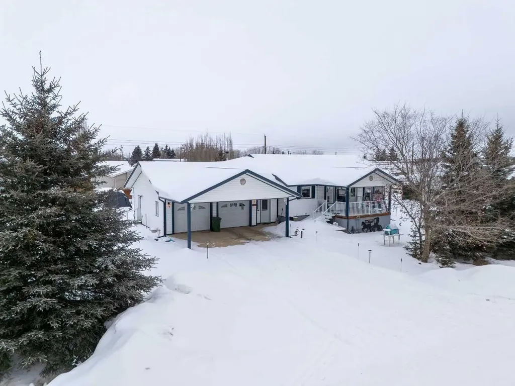 10218 102 Avenue La Crete AB T0H 2H0