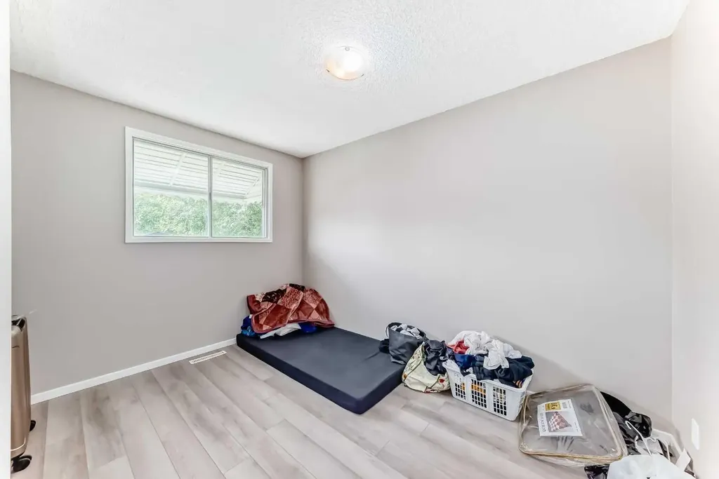 627 Fortalice Crescent SE Calgary AB T2A2C8