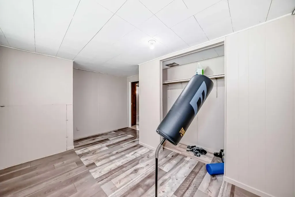 627 Fortalice Crescent SE Calgary AB T2A2C8