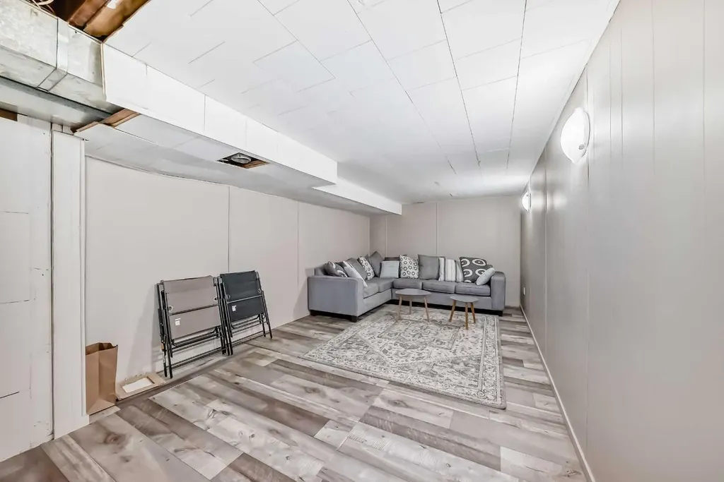 627 Fortalice Crescent SE Calgary AB T2A2C8