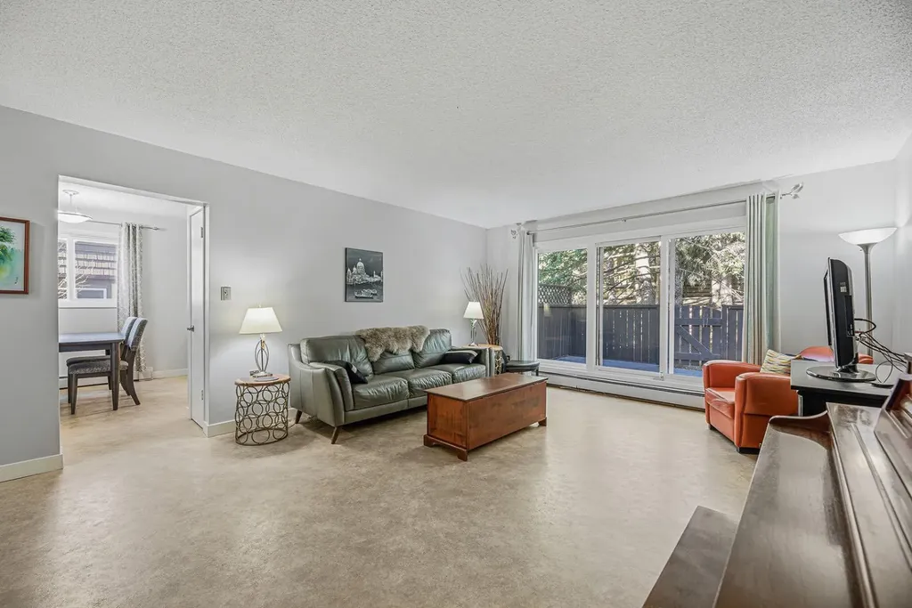 3130 66 Avenue SW Calgary AB T3E 5K8