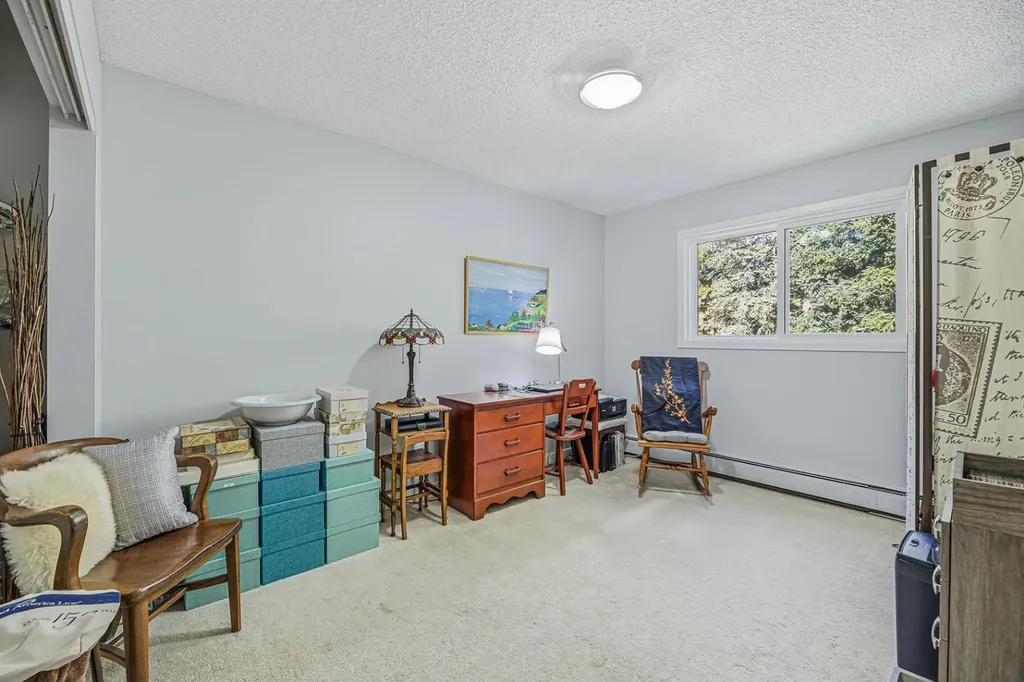 3130 66 Avenue SW Calgary AB T3E 5K8