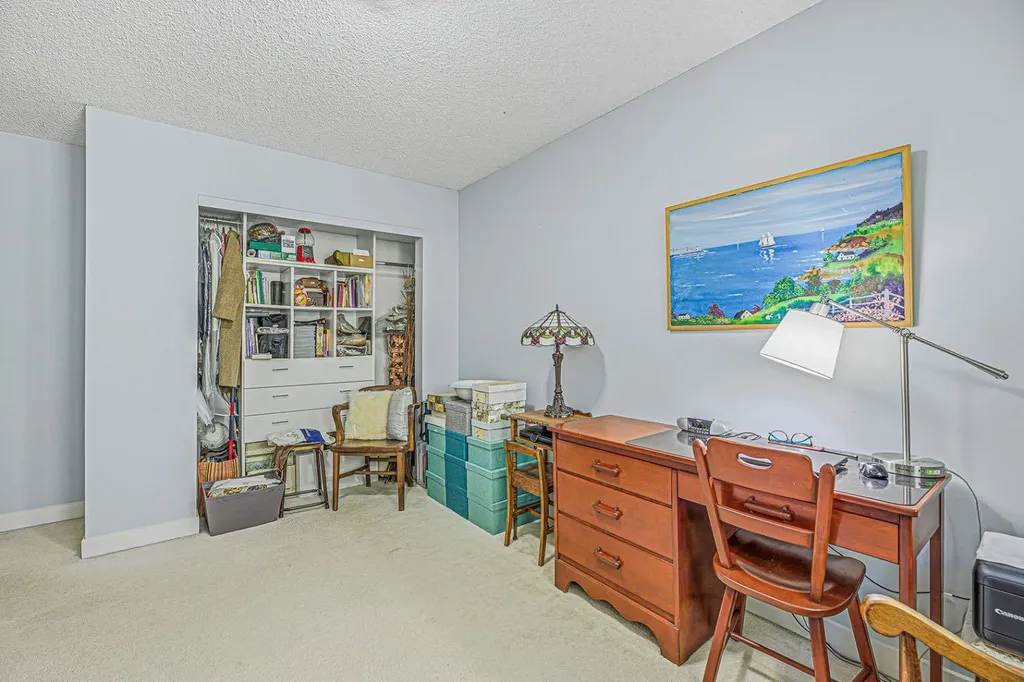 3130 66 Avenue SW Calgary AB T3E 5K8