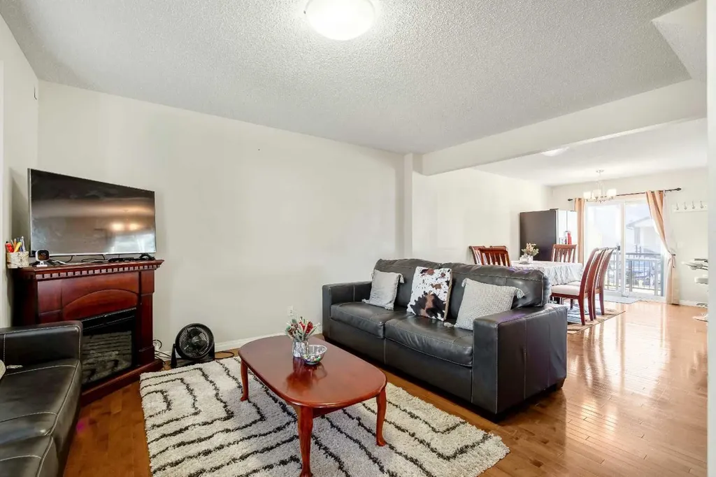 8339 Saddlebrook Drive NE Calgary AB T3J 0P9