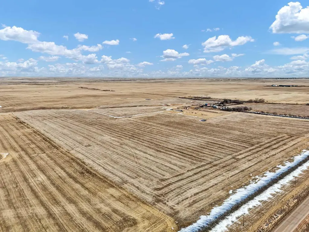 22222 Range Road 20 Bindloss AB T0J0H0