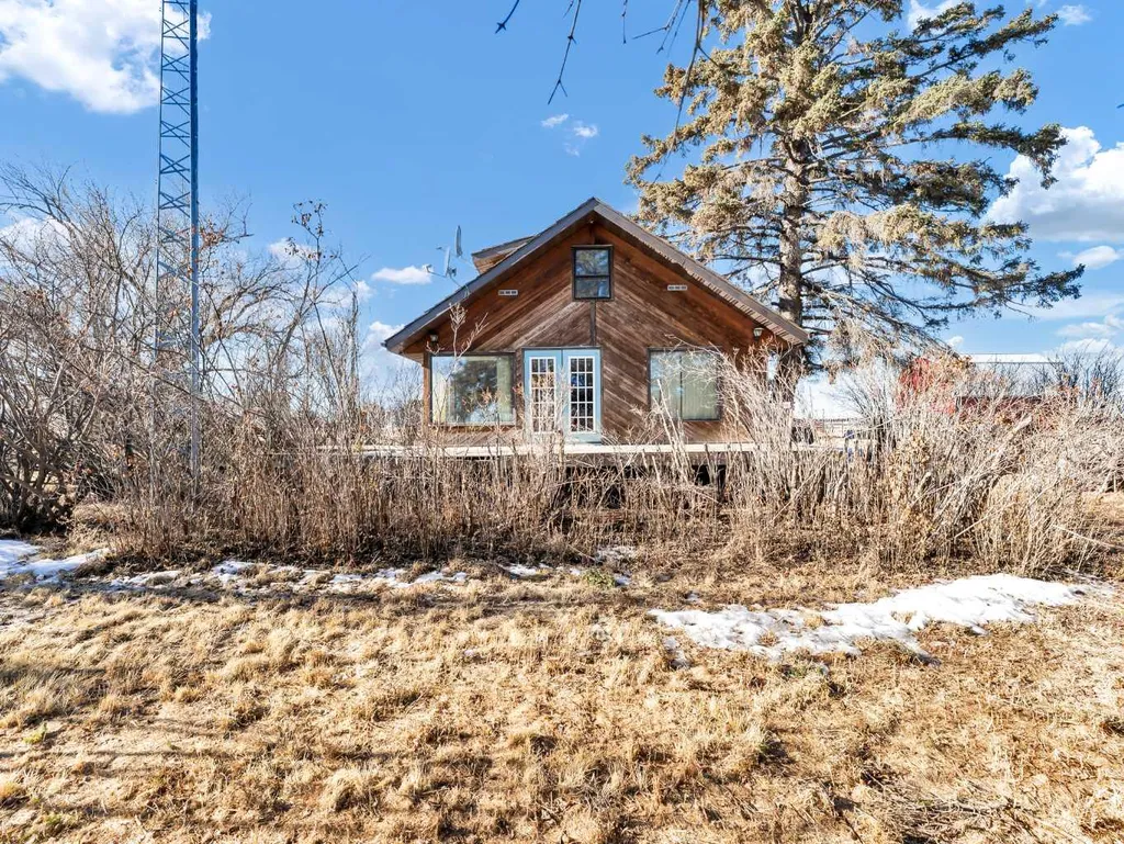 22222 Range Road 20 Bindloss AB T0J0H0