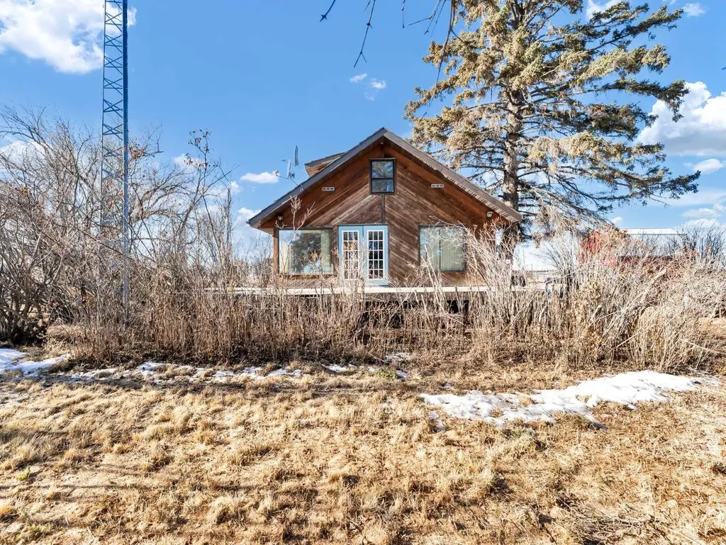 22222 Range Road 20 Bindloss AB T0J0H0