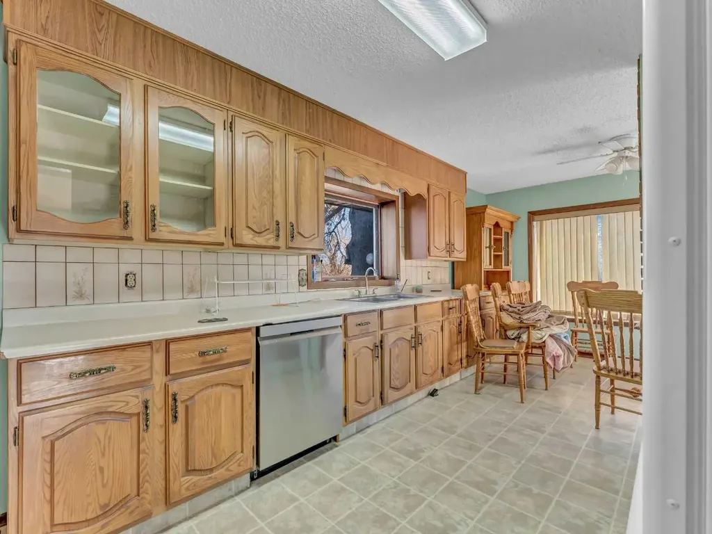 22222 Range Road 20 Bindloss AB T0J0H0