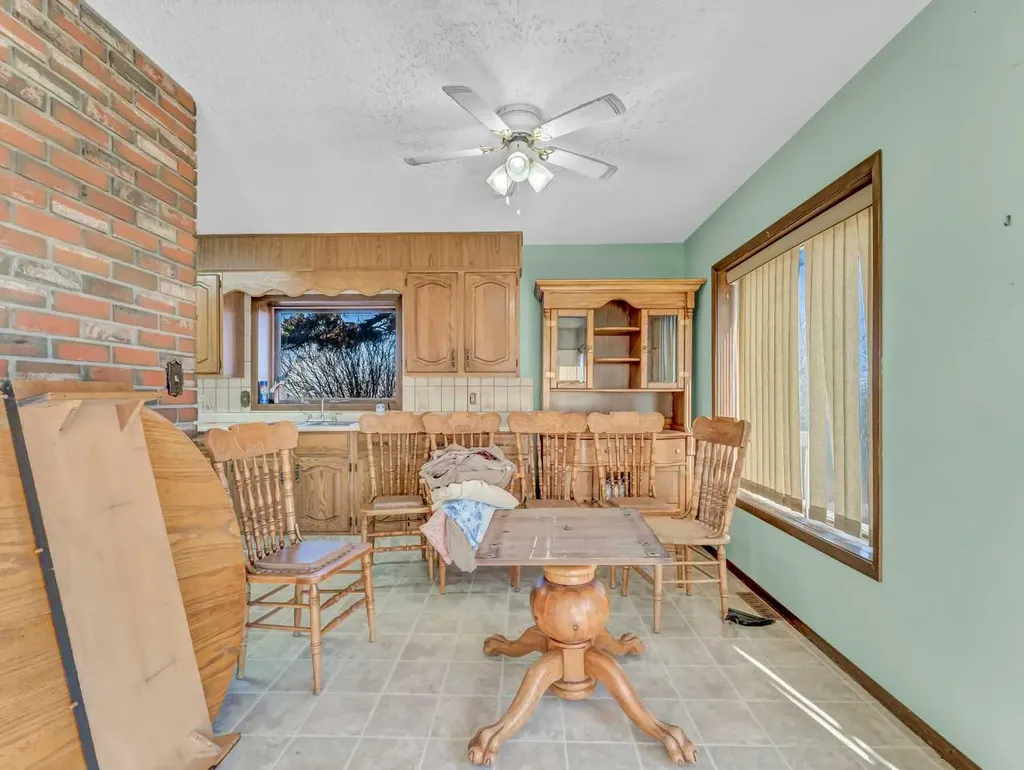 22222 Range Road 20 Bindloss AB T0J0H0