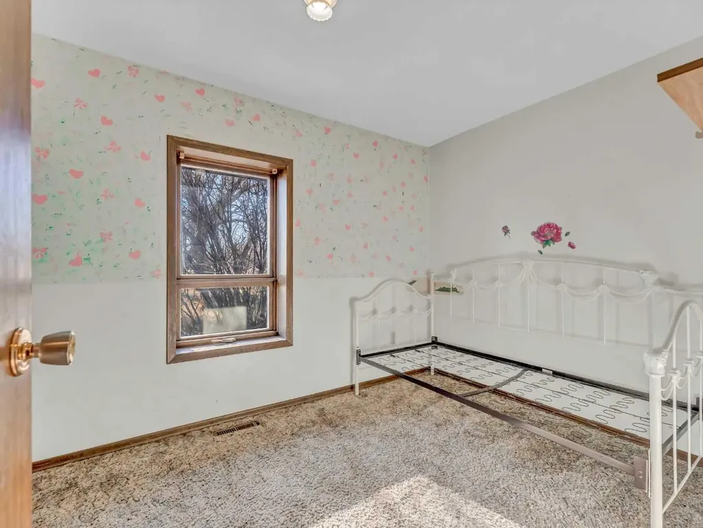 22222 Range Road 20 Bindloss AB T0J0H0