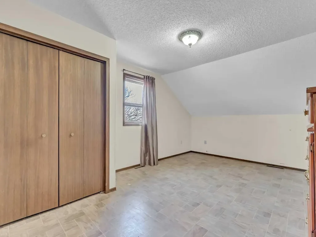 22222 Range Road 20 Bindloss AB T0J0H0