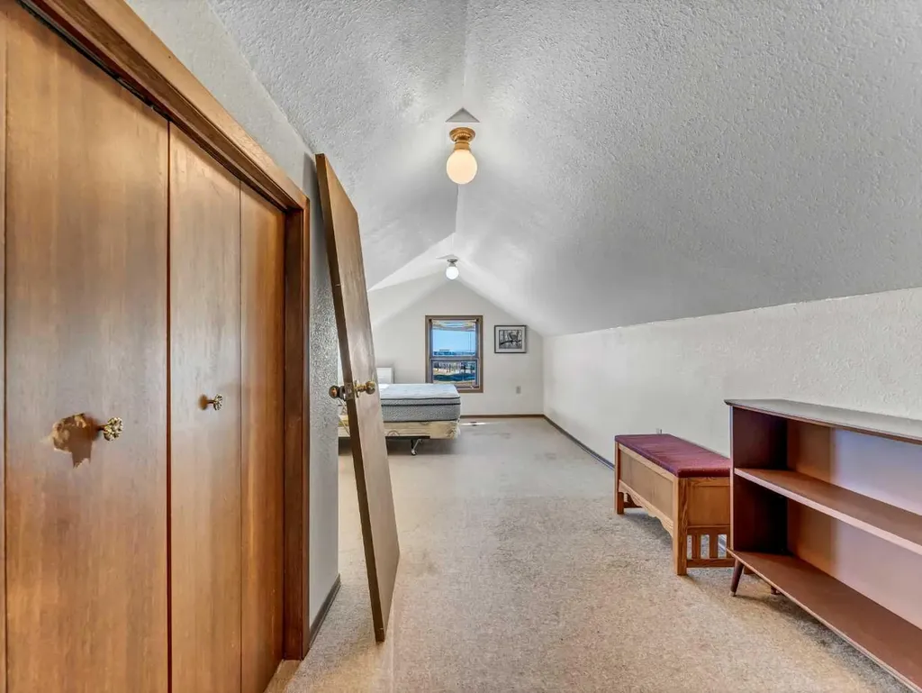 22222 Range Road 20 Bindloss AB T0J0H0