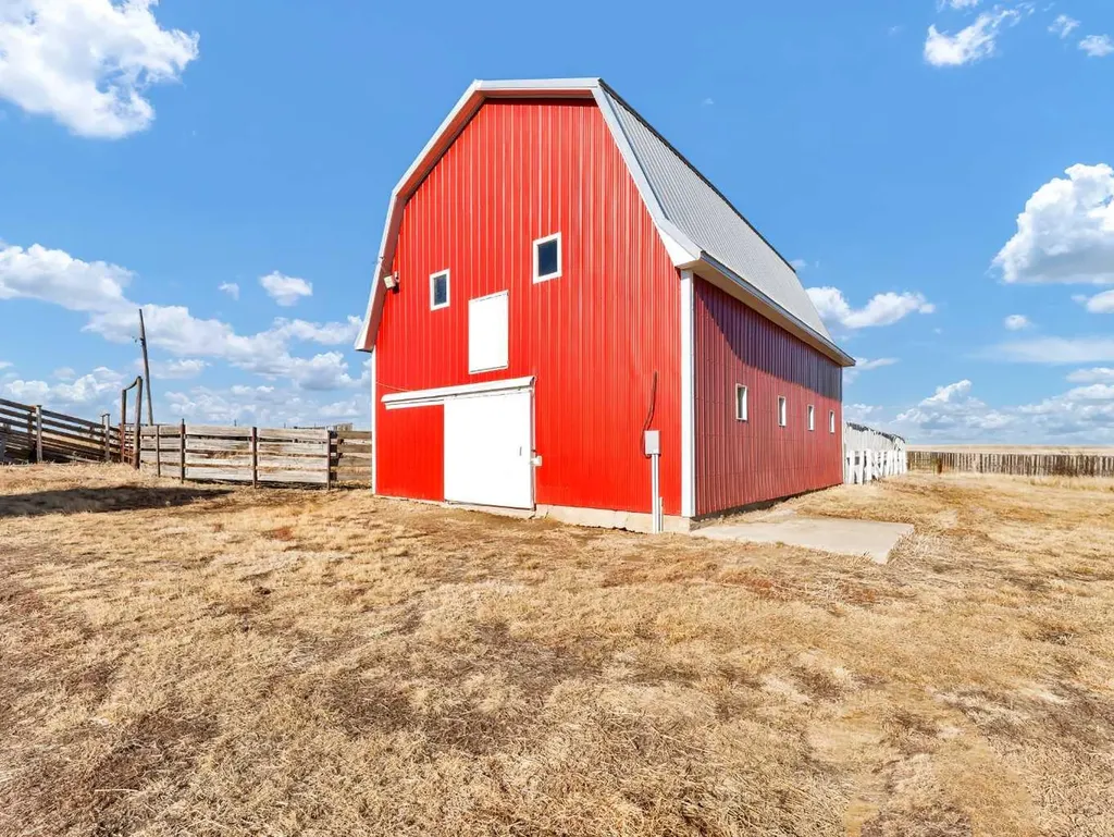 22222 Range Road 20 Bindloss AB T0J0H0