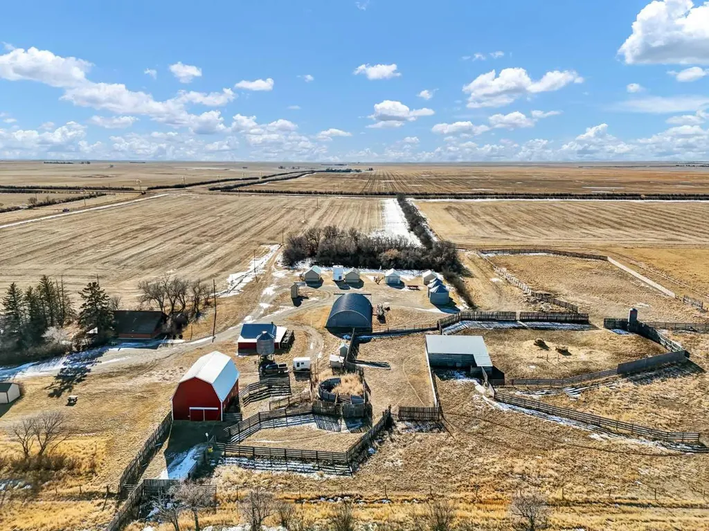 22222 Range Road 20 Bindloss AB T0J0H0