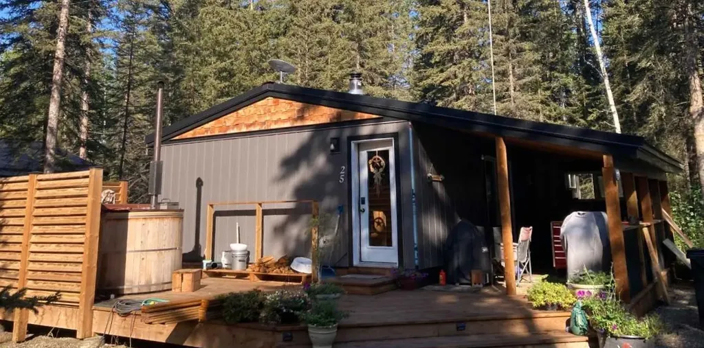 5227 Township Road 320 Rural Mountain View County AB T0M 1X0