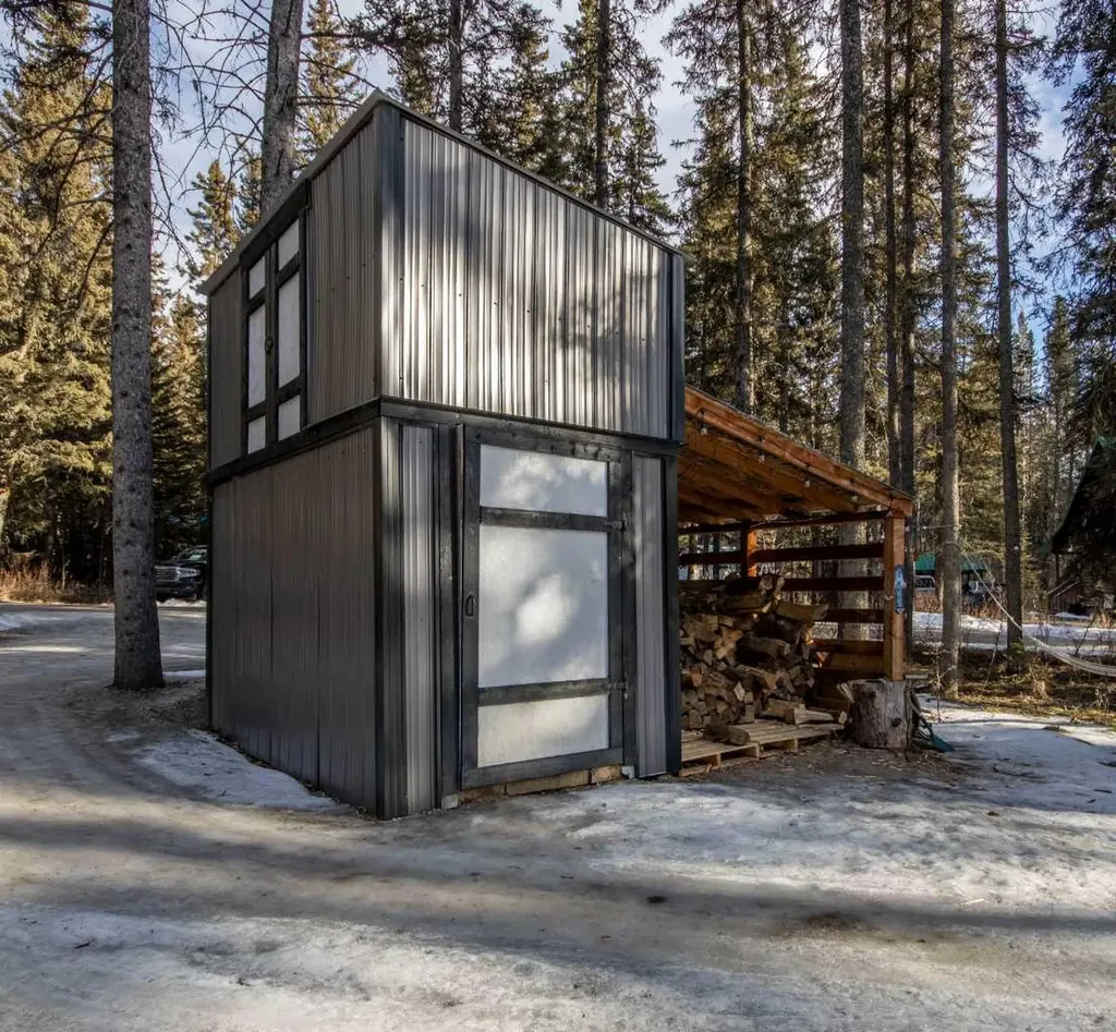 5227 Township Road 320 Rural Mountain View County AB T0M 1X0