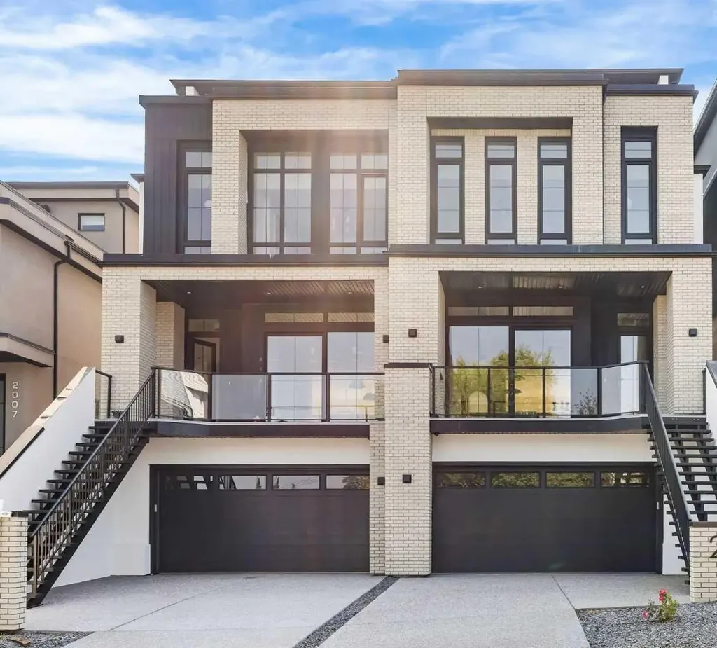 2009 28 Avenue SW Calgary AB T2T 1K4